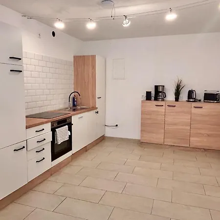 Perfekte 2 Fuer Monteure & Handwerker Mit Grossem Parkplatz & Wlan *