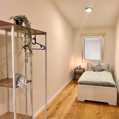 Apartment Perfekte 2 Fuer Monteure & Handwerker Mit Grossem Parkplatz & Wlan Bensheim