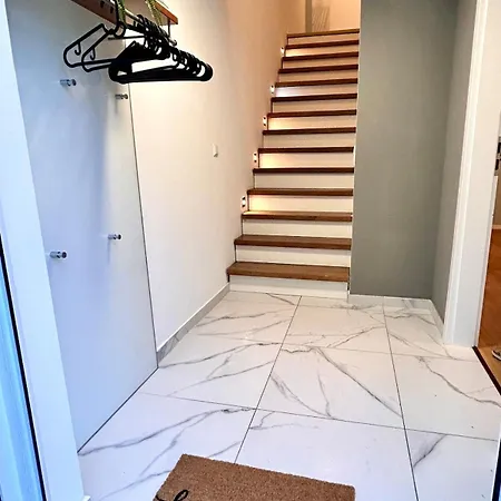 Perfekte 2 Fuer Monteure & Handwerker Mit Grossem Parkplatz & Wlan * Bensheim